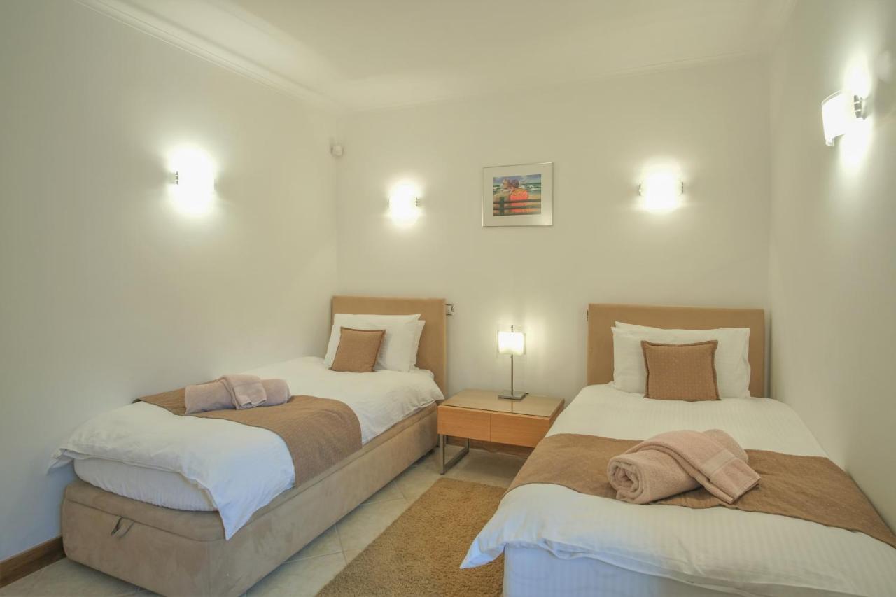 Casa Monte Cristo Apartments - Lemon Lagos Kültér fotó