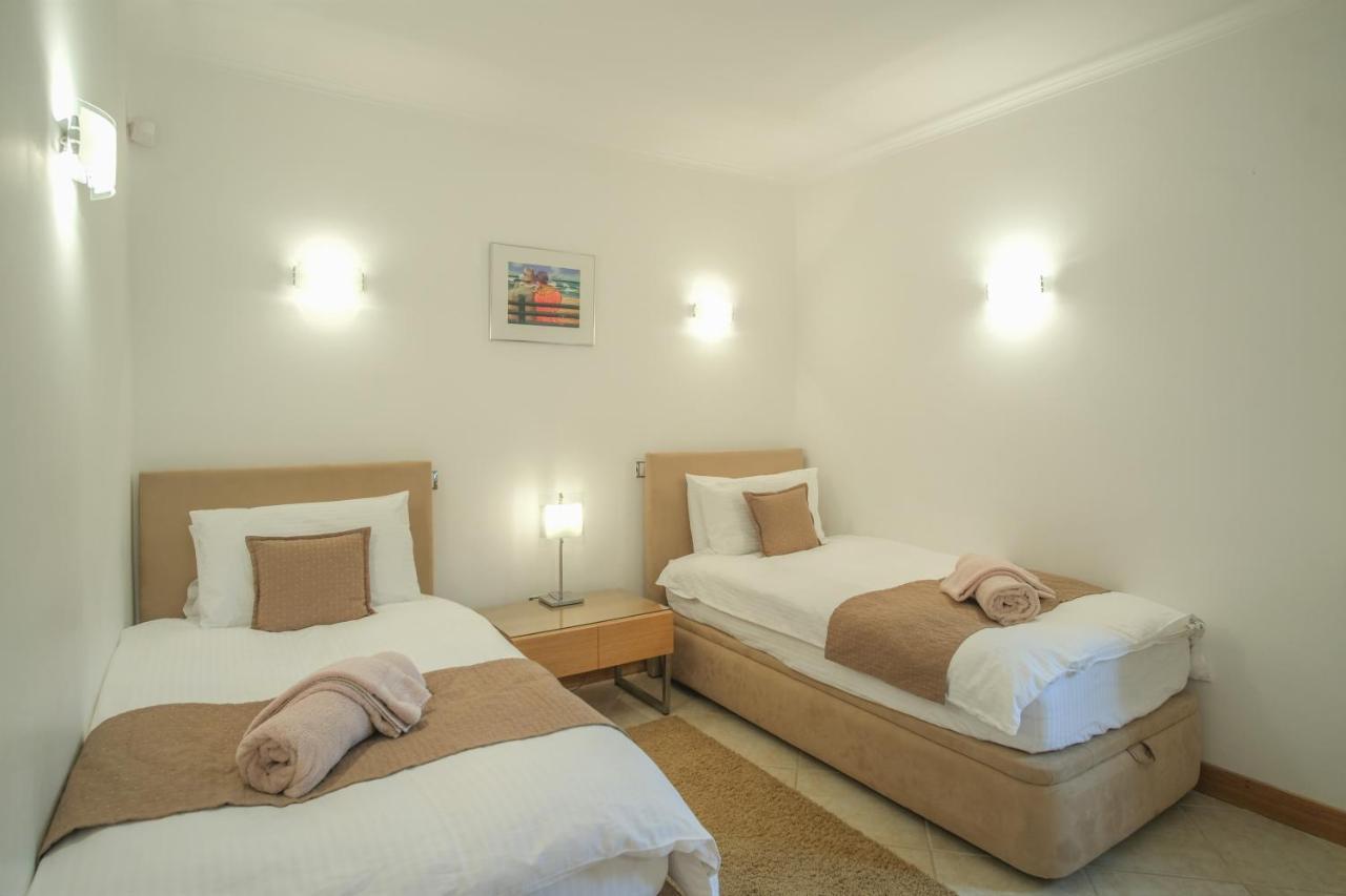 Casa Monte Cristo Apartments - Lemon Lagos Kültér fotó