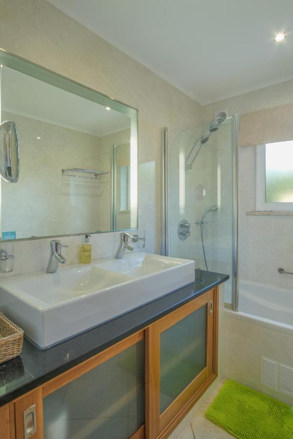 Casa Monte Cristo Apartments - Lemon Lagos Kültér fotó